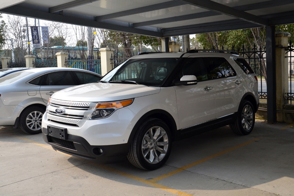 比揽胜还大 车网探索福特探索者\/图--上苏州车