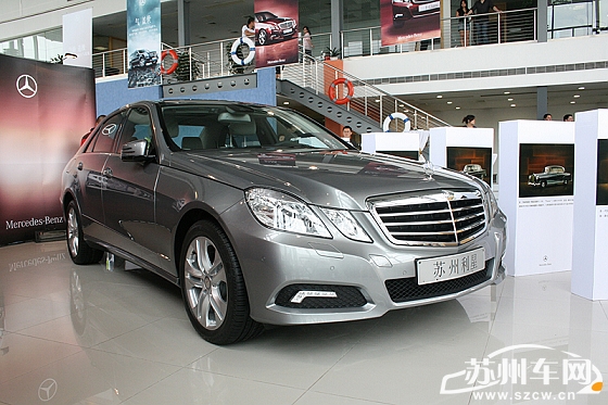 先推两款E300车型 奔驰新E级秘降苏州 苏州车